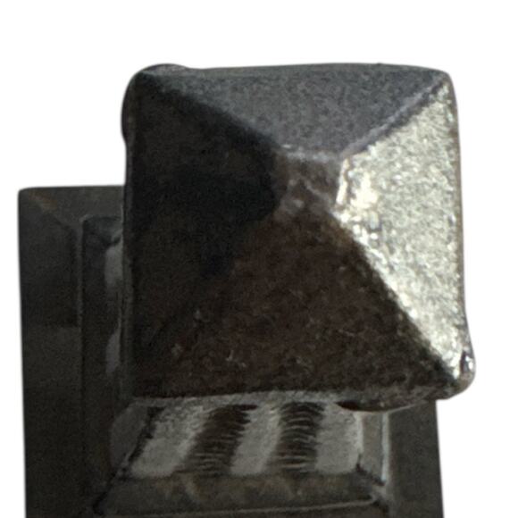 Vintage Cast Iron Eiffel Tower Tabletop Standing Figure - Picture 6 of 10